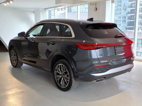 Used 2025 Audi Q5 Premium Plus w/ Premium Plus image 6