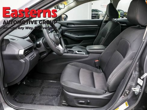 Used 2022 Nissan Altima 2.5 SV image 14