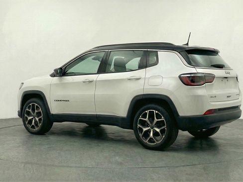 Used 2025 Jeep Compass Limited AWD/4WD image 6