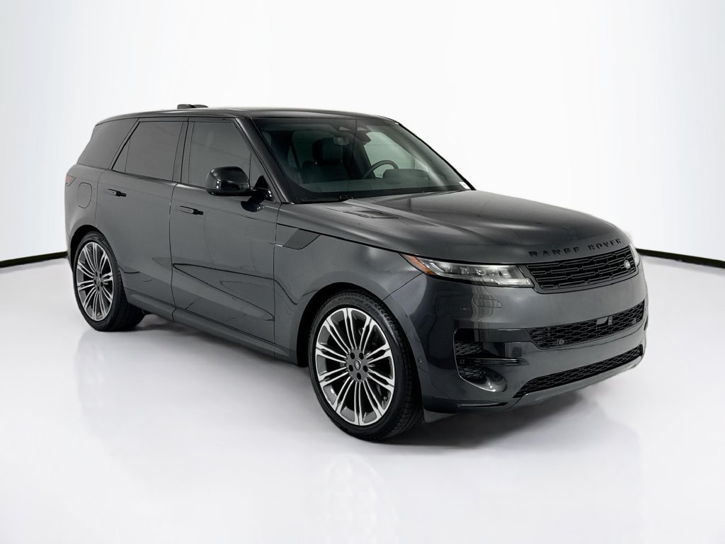 Used 2024 Land Rover Range Rover Sport SE AWD/4WD image 3