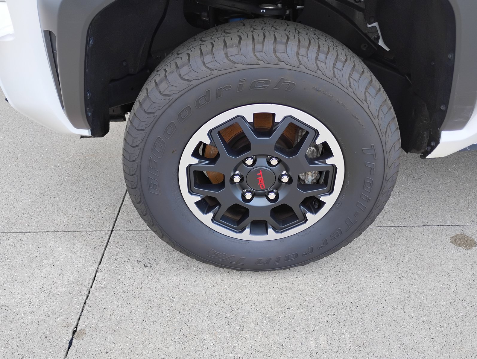 Used 2025 Toyota Tacoma TRD Off-Road AWD/4WD image 29