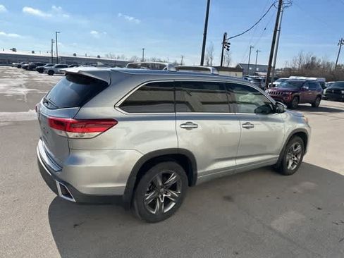 Used 2017 Toyota Highlander Limited Platinum image 23