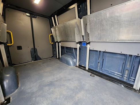 Used 2019 Mercedes-Benz Sprinter 144 image 15