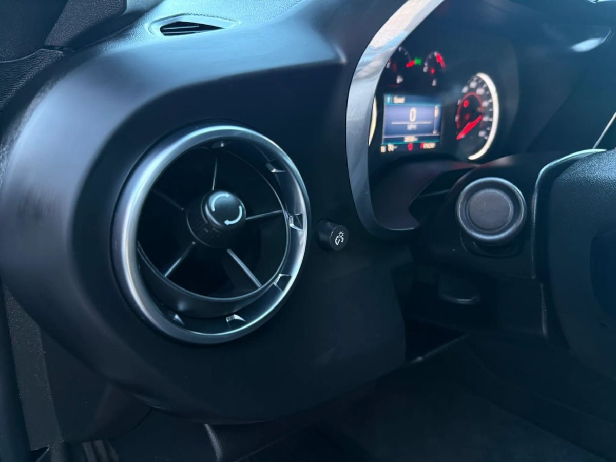 Used 2021 Chevrolet Camaro LT w/ RS Package RWD image 34