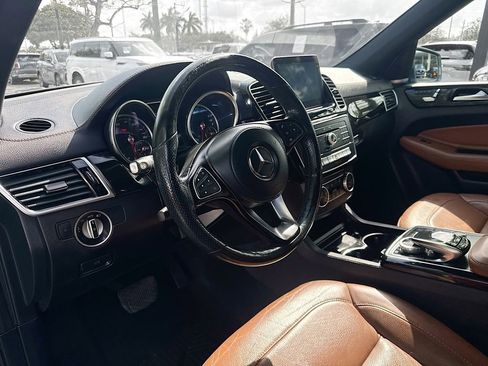 Used 2018 Mercedes-Benz GLS 450 4MATIC w/ Premium Package image 10