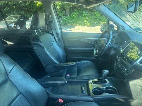 Used 2018 Honda Pilot EX-L image 3
