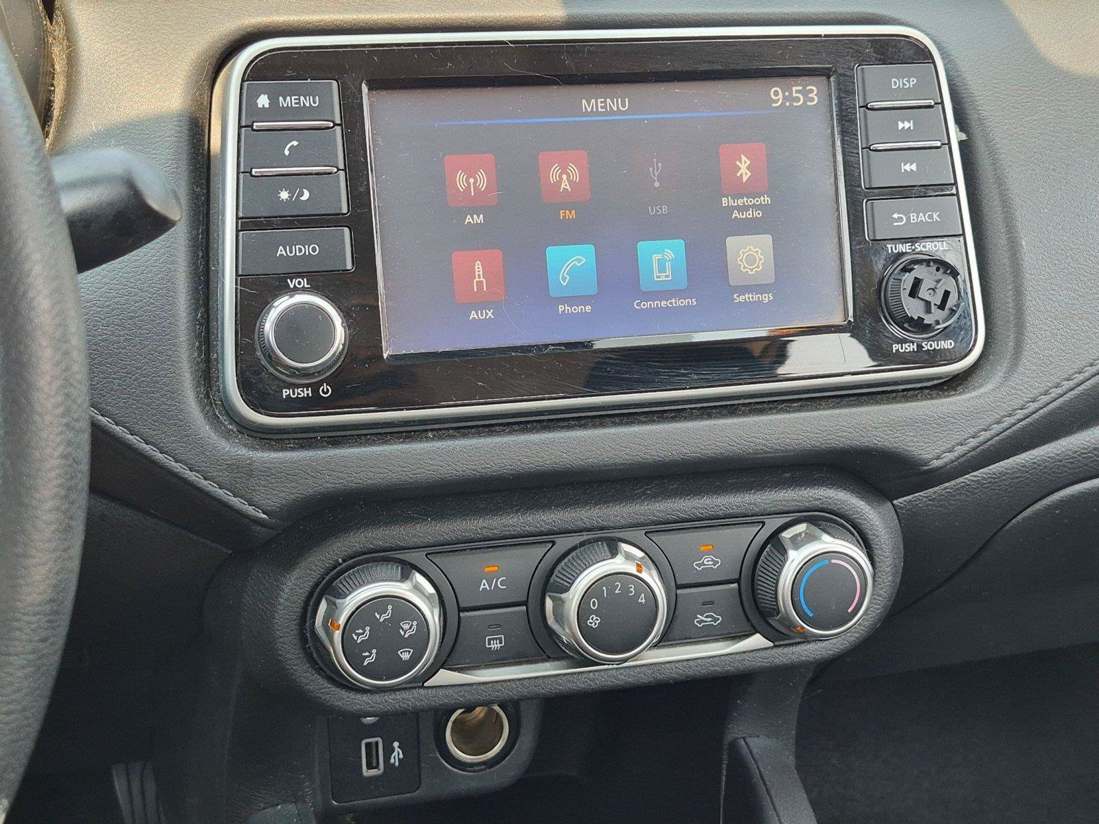 Used 2020 Nissan Versa S FWD image 33