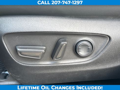 Used 2026 Toyota Highlander XLE AWD/4WD image 12