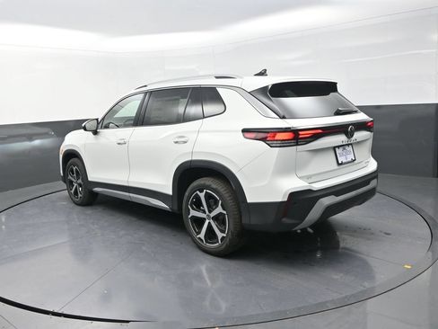 New 2026 Volkswagen Tiguan SE AWD/4WD image 8