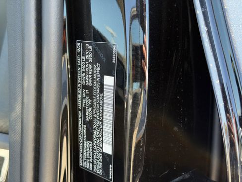 New 2026 Volvo XC60 B5 Ultra w/ Protection Package image 36