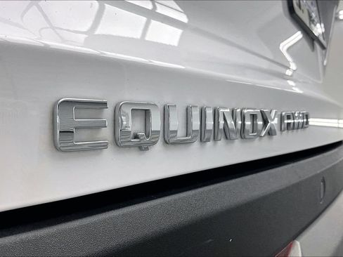 Used 2025 Chevrolet Equinox LT AWD/4WD image 8