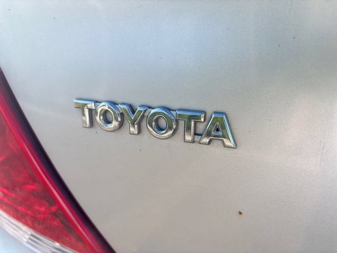 Used 2005 Toyota Camry SE FWD image 13