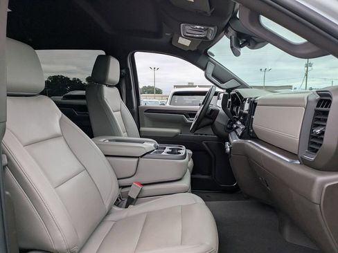 Used 2022 GMC Sierra 1500 SLT image 31