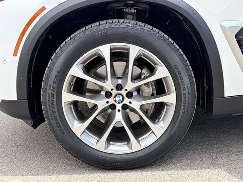 Certified 2024 BMW X5 xDrive40i AWD/4WD image 11