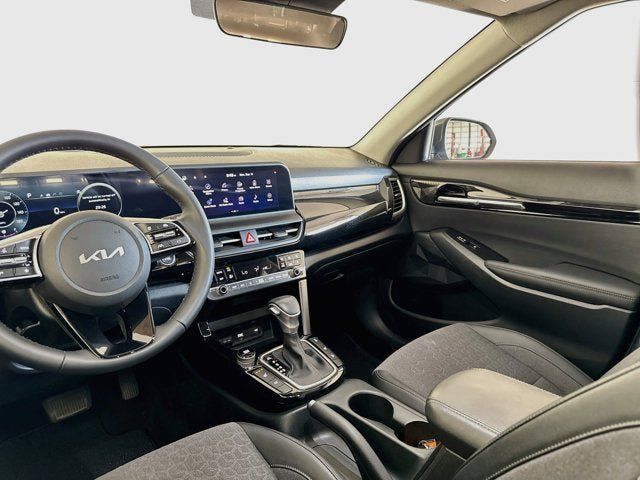 Used 2024 Kia Seltos S AWD/4WD image 23