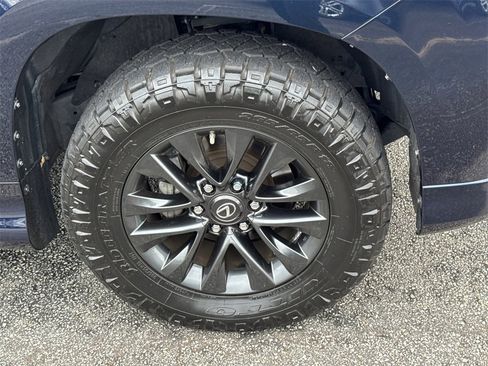 Used 2021 Lexus GX 460 Premium image 12