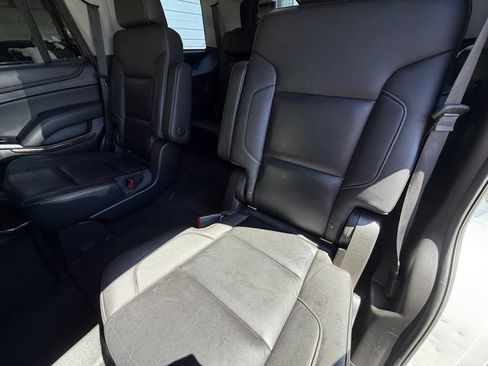 Used 2018 Chevrolet Tahoe LT w/ LT Signature Package AWD/4WD image 13
