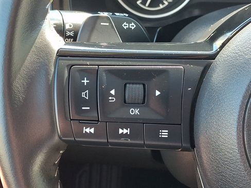 Used 2025 Nissan Pathfinder SL w/ SL Premium Package AWD/4WD image 23