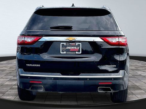 Used 2020 Chevrolet Traverse Premier FWD image 5