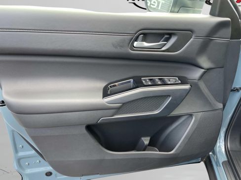 New 2026 Nissan Pathfinder SL FWD image 21