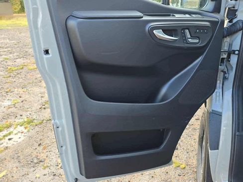 New 2026 Mercedes-Benz Sprinter 2500 image 22
