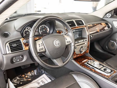 Used 2011 Jaguar XK Convertible image 20