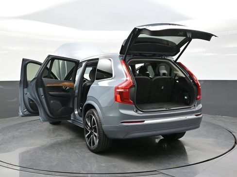 Used 2023 Volvo XC90 B6 Plus AWD/4WD image 44