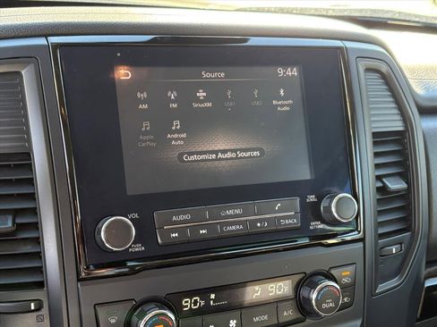 Used 2024 Nissan Titan SV w/ SV Convenience Package image 14