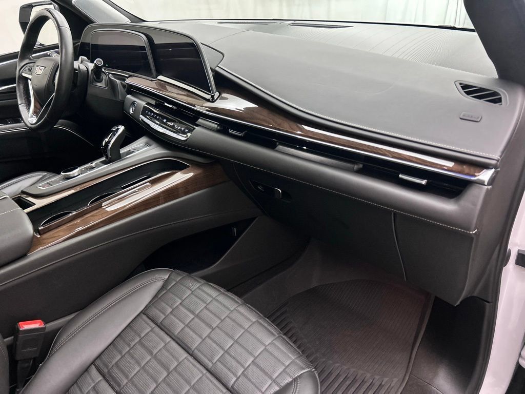 Used 2023 Cadillac Escalade ESV Premium Luxury Platinum w/ LPO, Radiant Package AWD/4WD image 21
