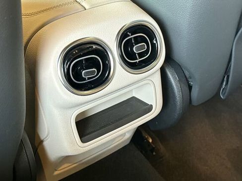 Certified 2025 Mercedes-Benz GLC 300 image 15