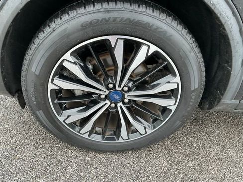Used 2021 Ford Escape SE w/ SE Sport Appearance Package AWD/4WD image 9