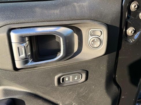 Used 2020 Jeep Wrangler Unlimited Sport S w/ Sun And Sound Package image 15