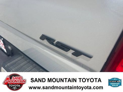 Used 2022 Chevrolet Silverado 1500 RST w/ Convenience Package II AWD/4WD image 10