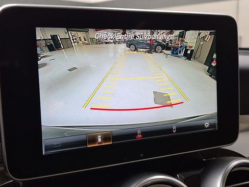 Used 2016 Mercedes-Benz GLC 300 4MATIC image 11