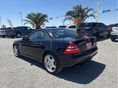 Used 2000 Mercedes-Benz SLK 230 image 7