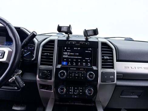 Used 2019 Ford F250 Lariat w/ FX4 Off-Road Package AWD/4WD image 6