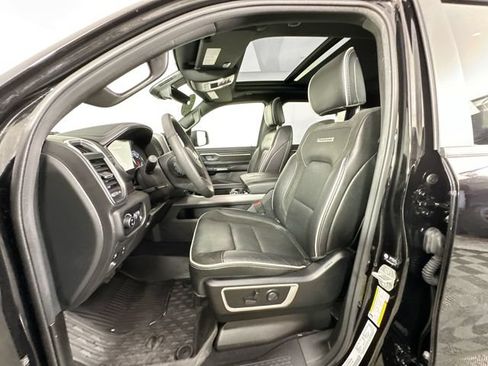 Used 2025 RAM 1500 Laramie w/ Sport Appearance Package AWD/4WD image 4