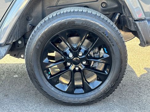 Certified 2023 Jeep Wrangler Sahara w/ Cold Weather Group image 7