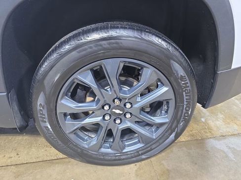 Used 2019 Chevrolet Traverse RS image 35