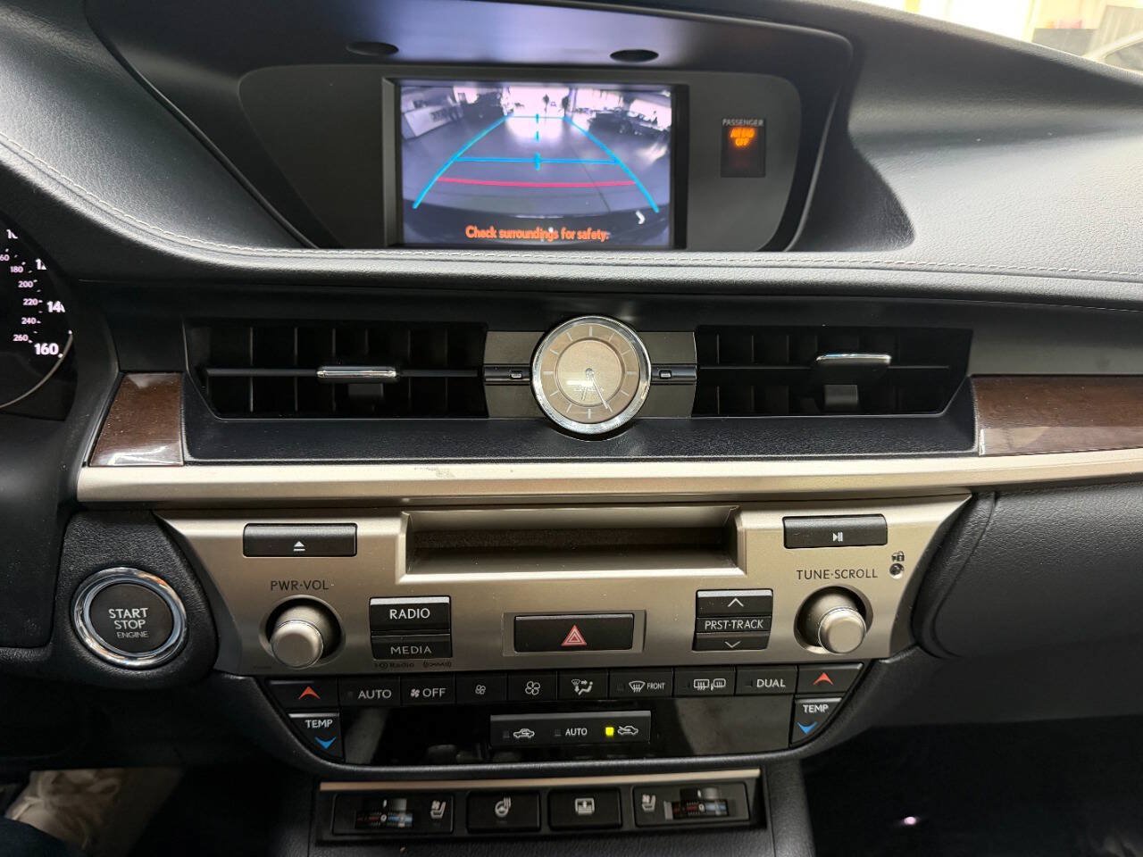 Used 2013 Lexus ES 350 w/ Luxury Pkg FWD image 28