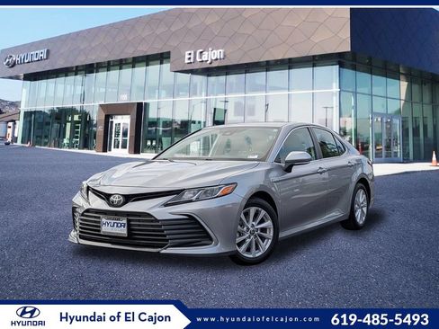 Used 2024 Toyota Camry LE w/ Convenience Package FWD image 1