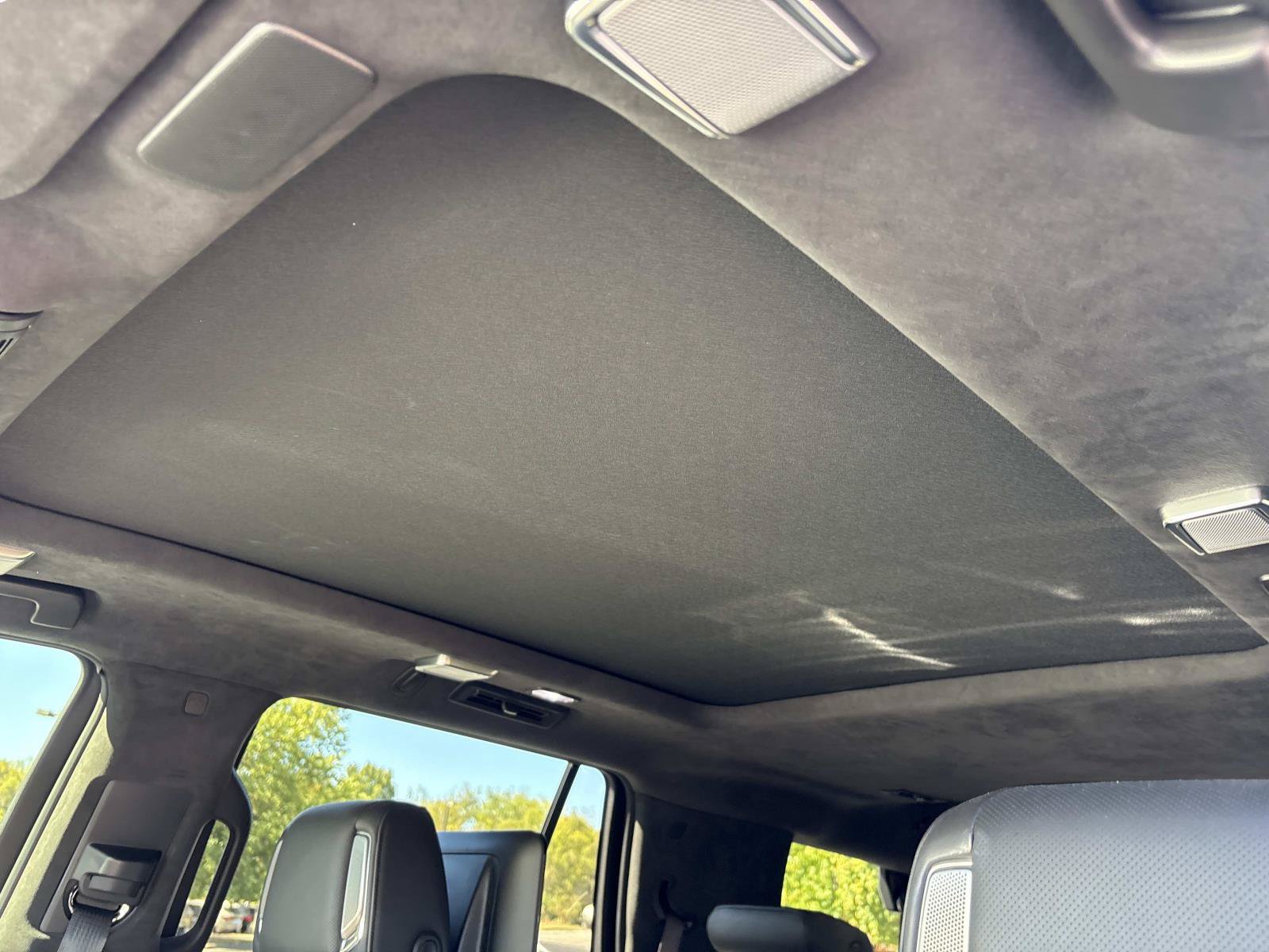 Used 2024 Cadillac Escalade Sport Platinum AWD/4WD image 17