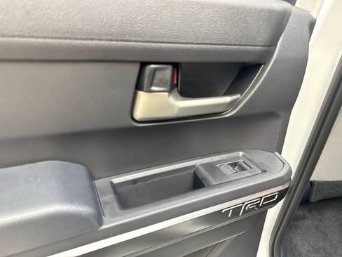 Used 2024 Toyota Tacoma TRD Off-Road AWD/4WD image 39