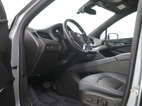 Used 2023 Buick Enclave Essence image 22