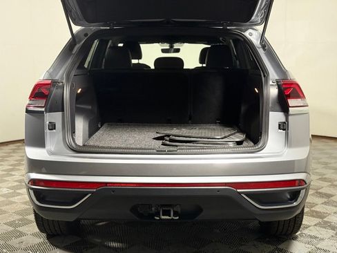 Used 2022 Volkswagen Atlas Cross Sport SE w/ Black Wheel Package AWD/4WD image 6