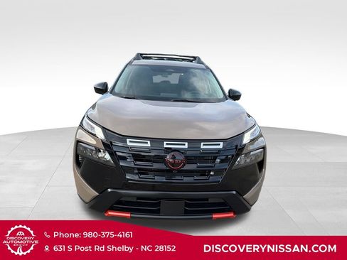 New 2026 Nissan Rogue SV AWD/4WD image 2