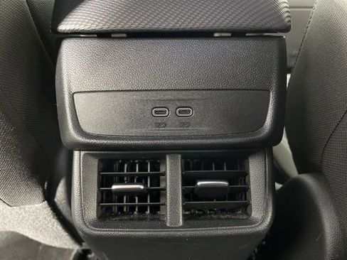 Used 2025 Chevrolet Equinox LT FWD image 43