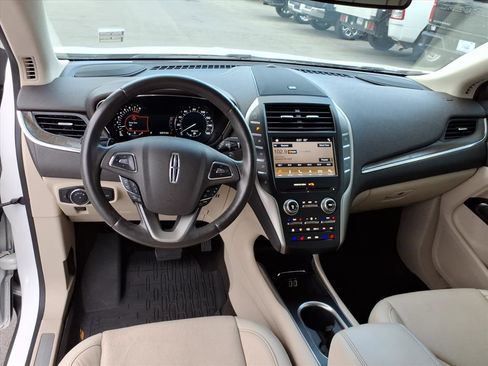 Used 2019 Lincoln MKC Reserve image 14