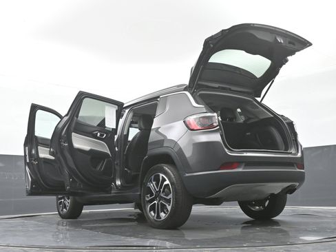 Used 2022 Jeep Compass Limited w/ Sun and Sound Group AWD/4WD image 51
