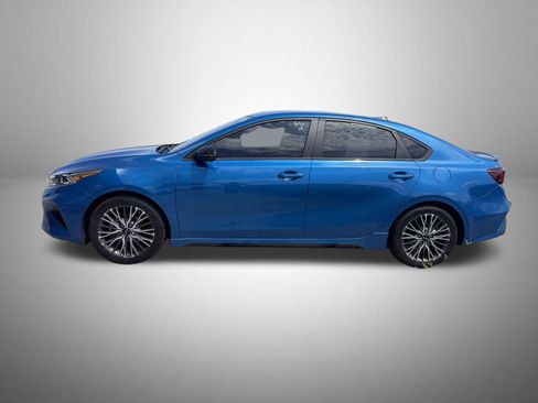 Used 2022 Kia Forte GT-Line w/ GT-Line Technology Package FWD image 3